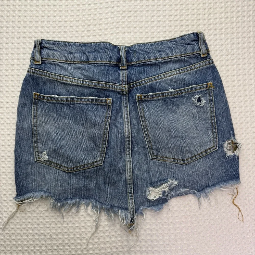 Free People Women's 25 Blue Denim Mini Skirt Floral Embroidered Studded Fringe